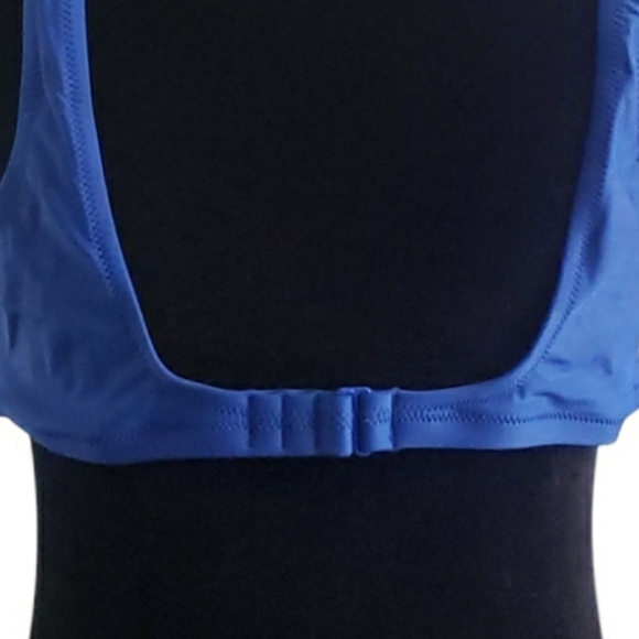 J Crew Scoop Neckline Adjustable Back Bikini Workout Top - Picture 4 of 8